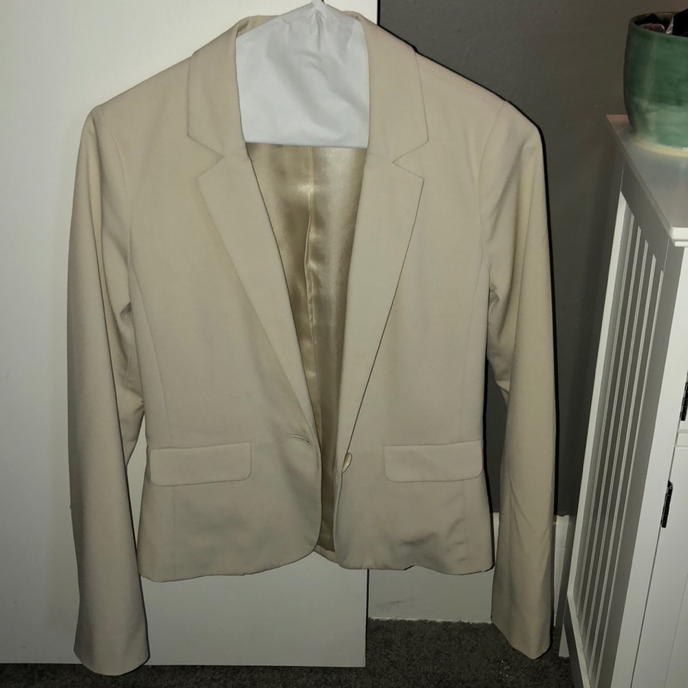 Frenchi blazer BRAND NEW